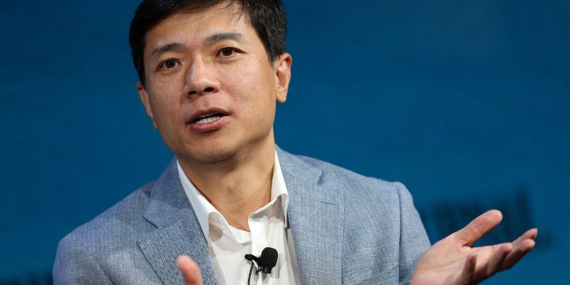 Thanh Hải học tập và làm việc để củng cố kinh nghiệm